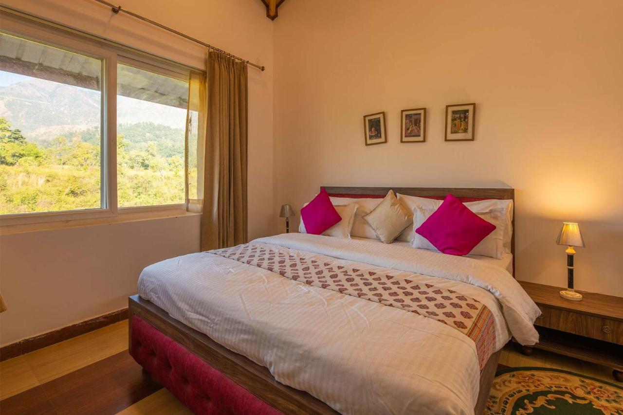 Stayvista At Silveroaks Cottage Dehradún Kültér fotó
